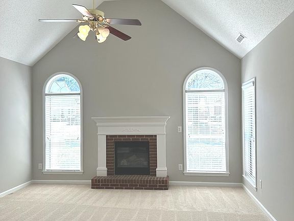 4th image of 61 Riva Ridge Ln