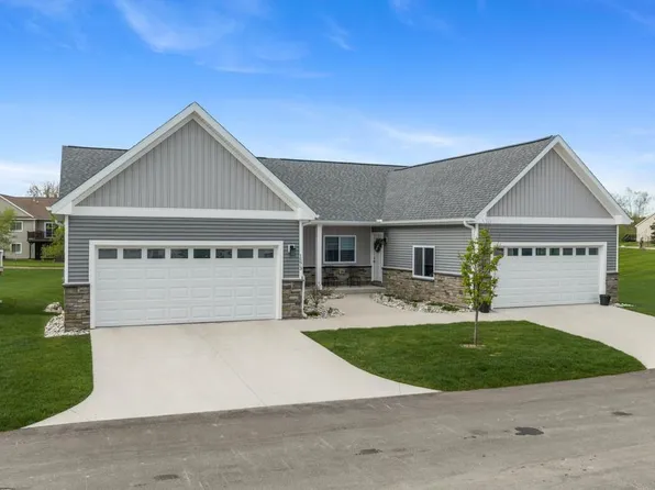 1573 Parmenter Ct, Petoskey, MI 49770