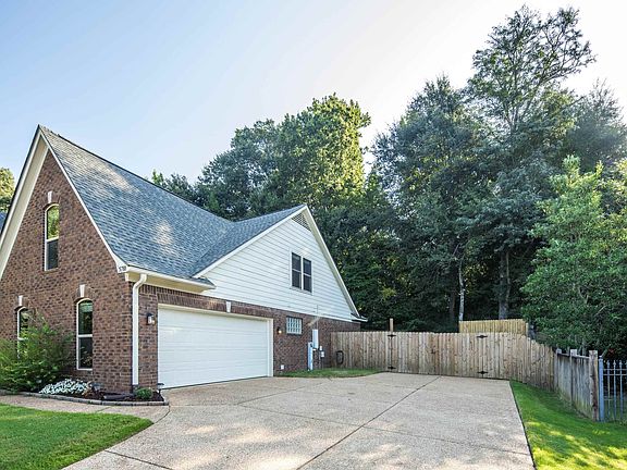 2nd image of 5788 Berry Patch Ln