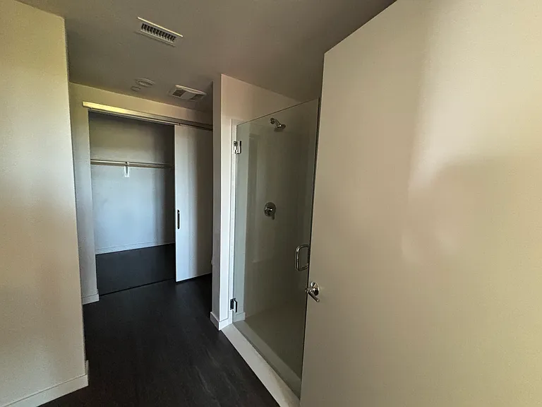 1850 El Camino Real #404 — Photo 4
