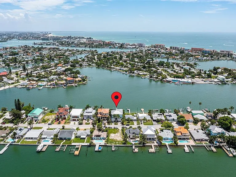 821 Bay Point Dr — Photo 63