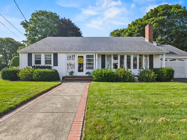 11 North St, Fairhaven, MA 02719