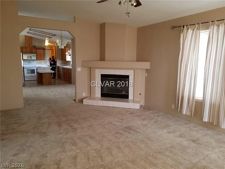 840 E Country Place Rd — Photo 11
