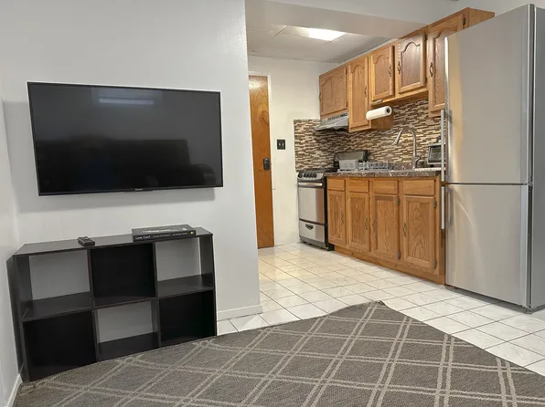 85-04 Park Ln S #1, Woodhaven, NY 11421