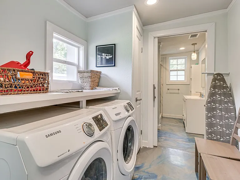 372 Plum St — Photo 21