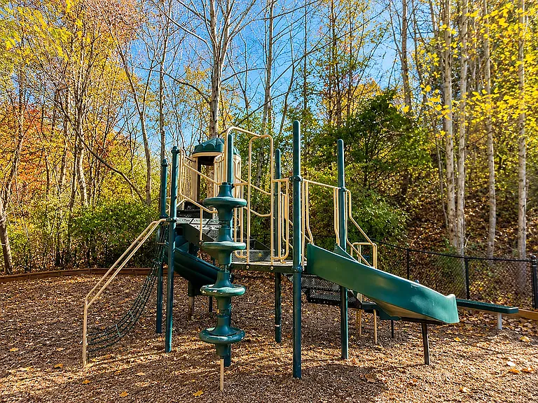 The Peaks of Knoxville Apartment — Photo 9
