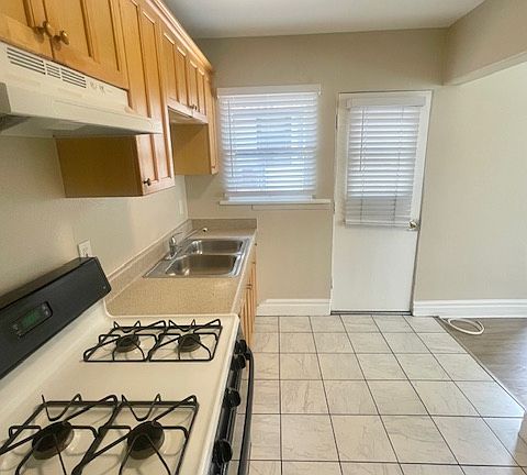 5th image of 2519 G St #A