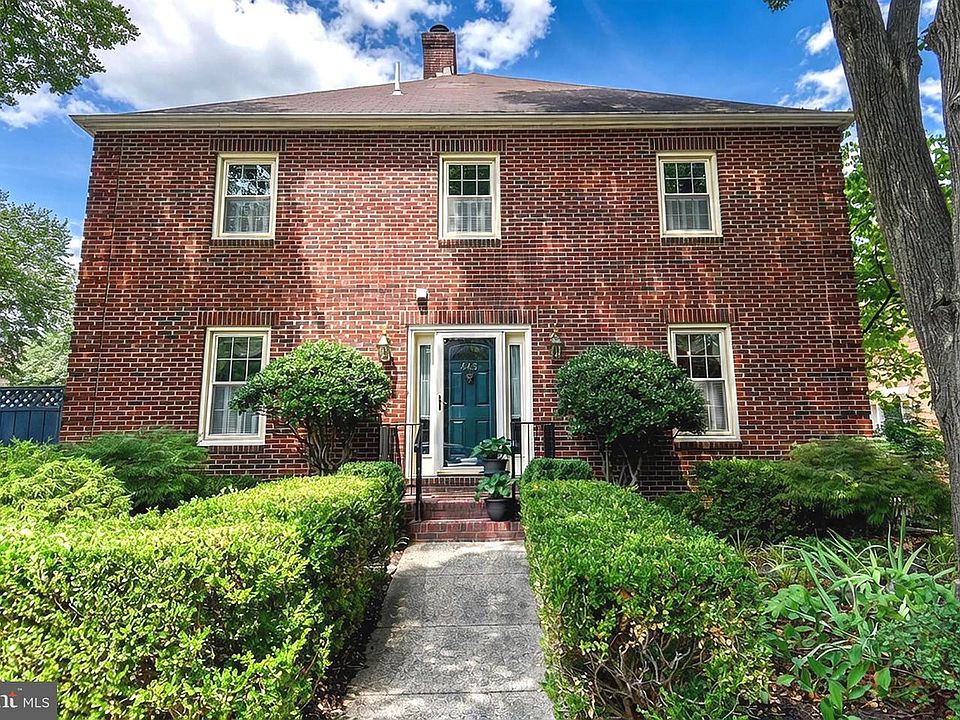 1st image of 445 Old Town Ct