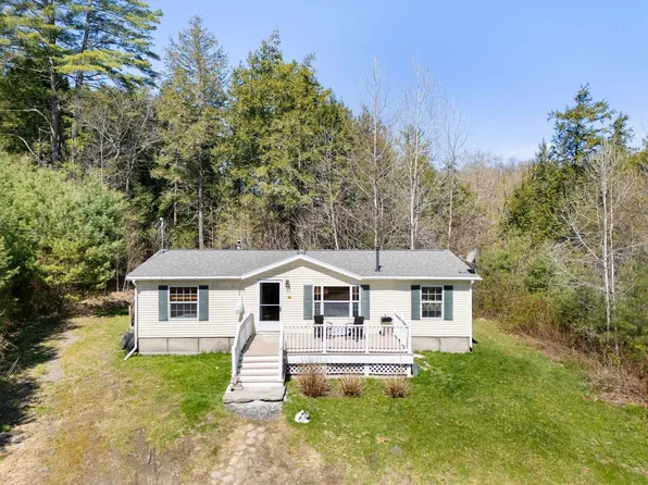 12 Autumn Gem Drive, Dummerston, VT 05301