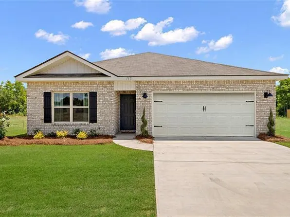 305 Cedar Crest Dr, Pearl, MS 39208