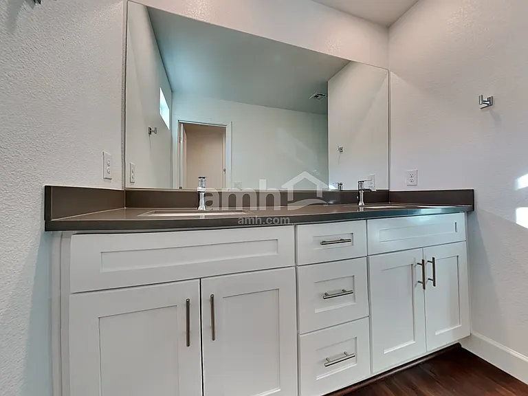 296 Austin Bellerose Pl — Photo 17