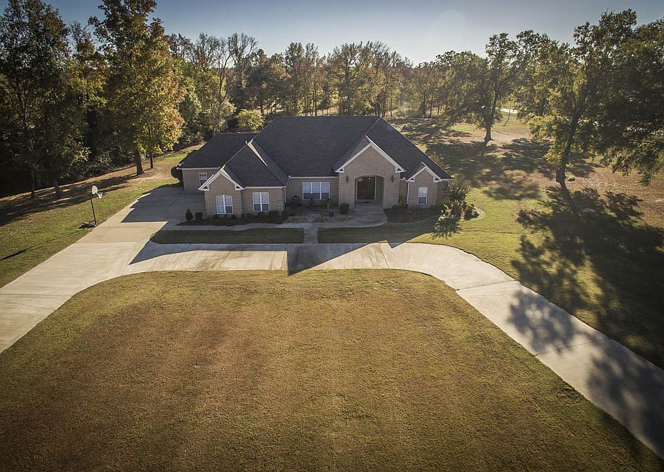 1st image of 3703 Abbott Rd
