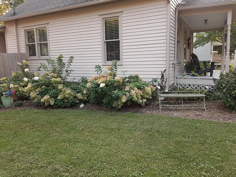 719 E High St — Photo 10