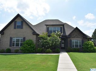 2716 Natures Trl SE, Owens Cross Roads, AL 35763