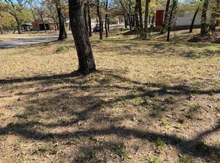 605 W Hillcrest St, Keene, TX 76059