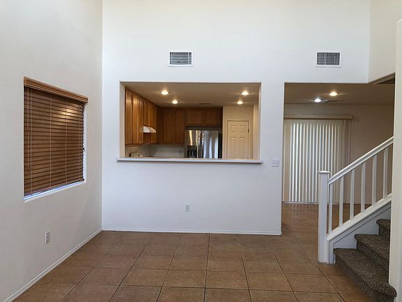 4th image of 9274 Hainsworth Ave