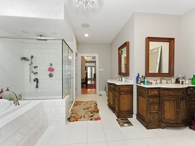 4000 Windsor Dr — Photo 32