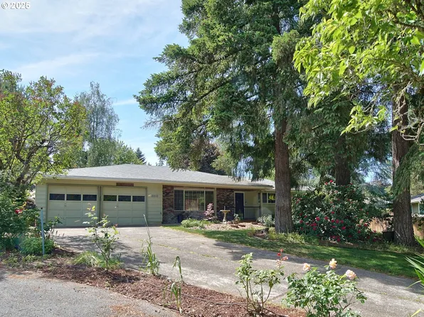 2210 SE Oak Crest Dr, Hillsboro, OR 97123