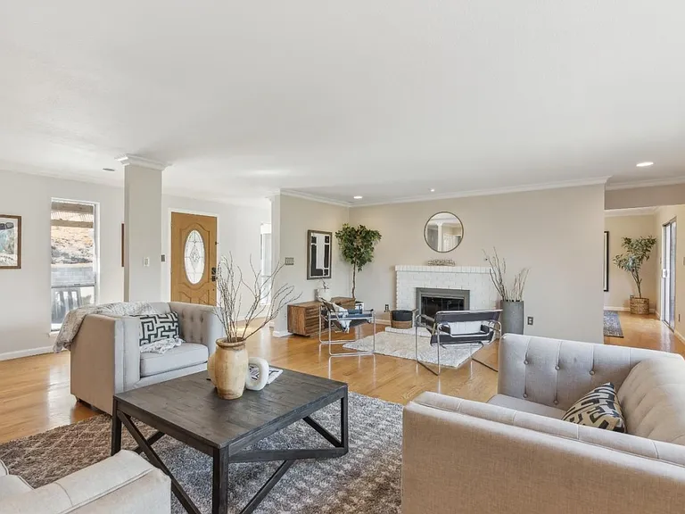 17474 Lakeview Dr — Photo 8