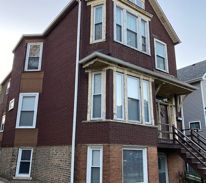 1st image of 3304 N Albany Ave