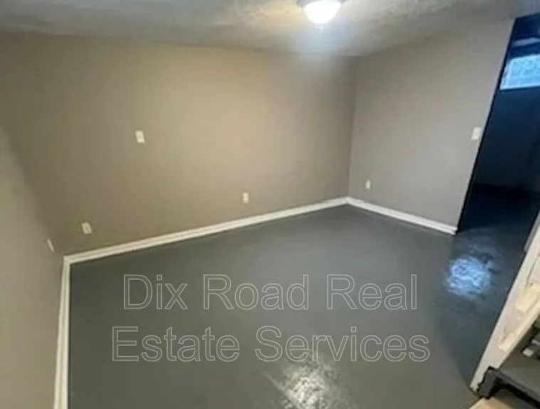237A Ryburn Ave #A — Photo 16