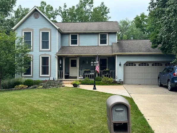 1269 Pearwood Way, Uniontown, OH 44685