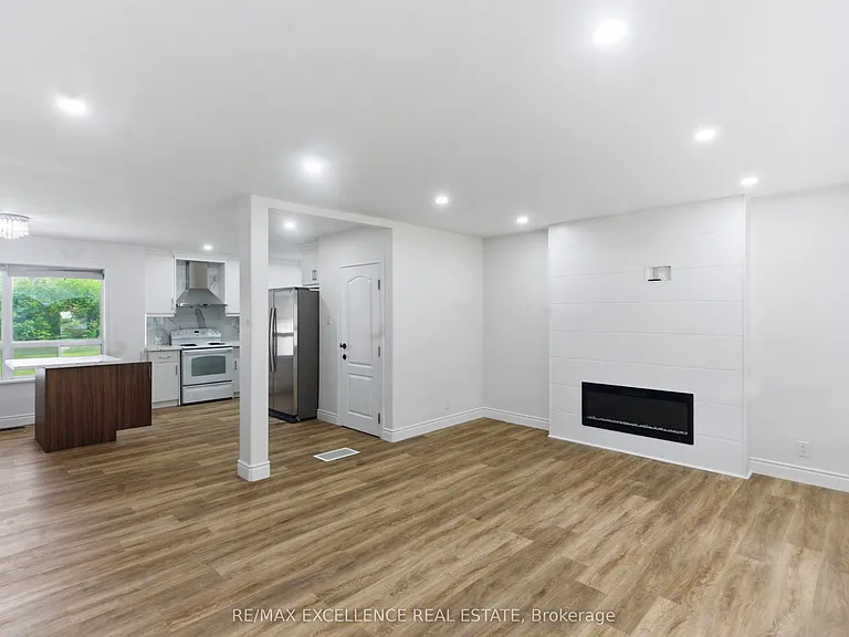 1814 Whitehall Dr — Photo 12