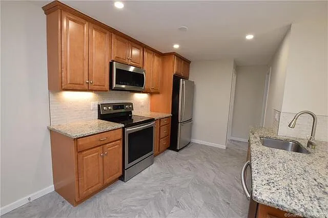 108 Clinton St #108 — Photo 7