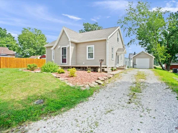 302 S Cumberland St, Fort Branch, IN 47648