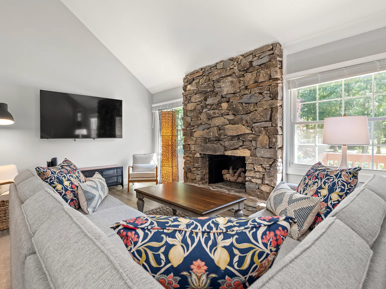 4 bed, 1732 sqft, $3,500 — Photo 4