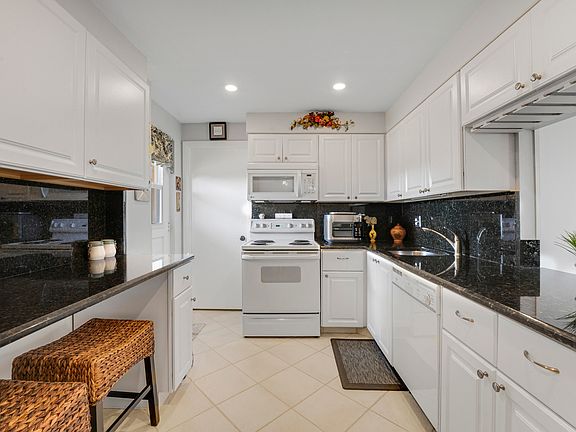 3rd image of 6461 NW 2nd Ave APT 407