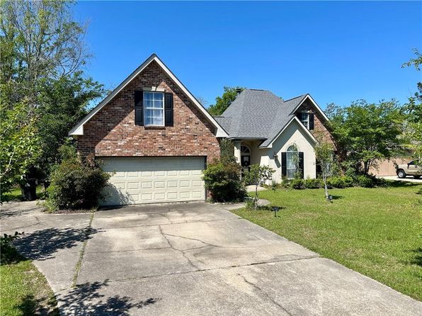 2937 Desert Ct, Mandeville, LA 70448