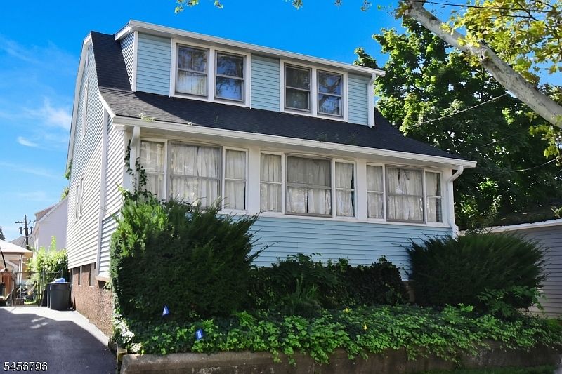 1st image of 80 N 14Th St