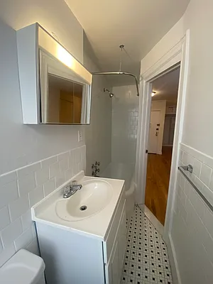 Rented by City Connections Realty | media 11