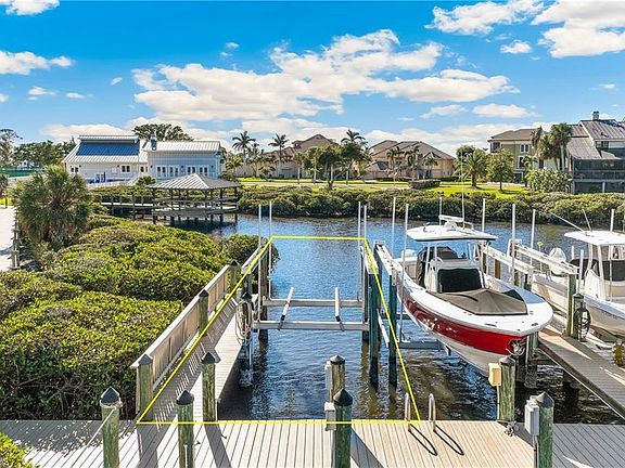 2nd image of 17054 Marina Cove Ln