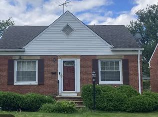 1490 E 195th St, Euclid, OH 44117