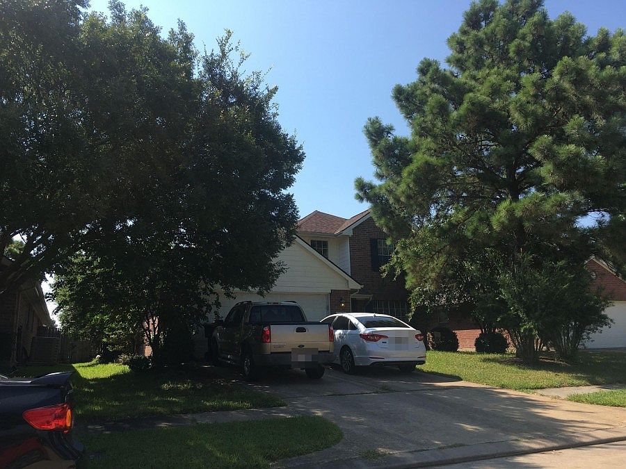 2nd image of 12031 Thornecrest Dr