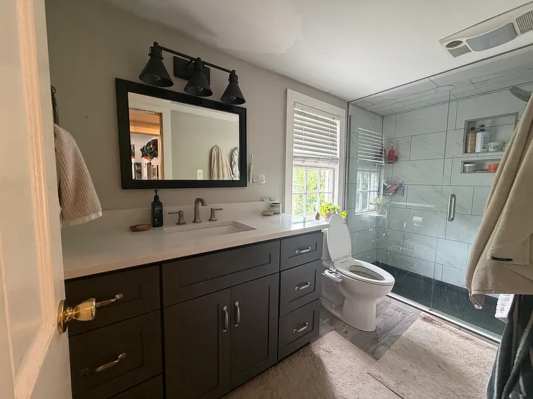 Renovated Upstairs Bathroom