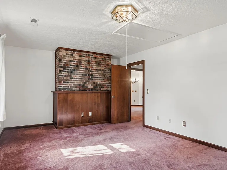 1721 Plank Dr — Photo 27