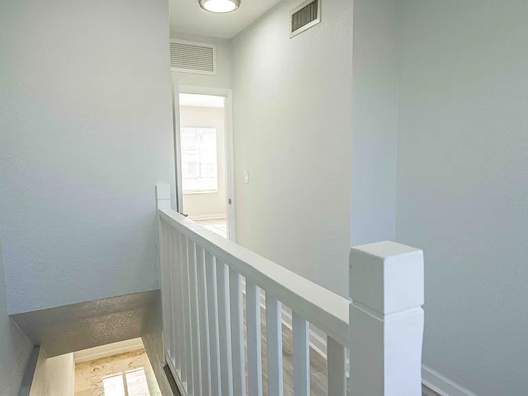 2180 Bay Dr #4B — Photo 13