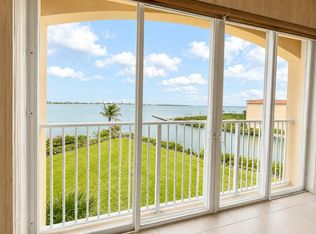 4 Harbour Isle Dr E #PENTHOUSE 4, Fort Pierce, FL 34949