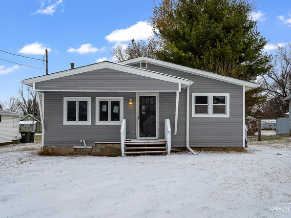 1006 W 7th St, Sterling, IL 61081