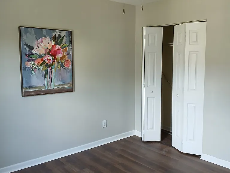 74 Old Salem Ct — Photo 20