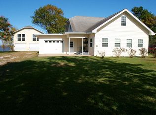 311 N Main St, Anahuac, TX 77514