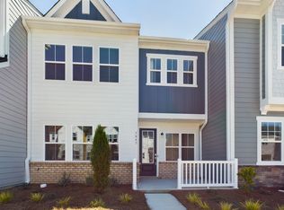 5843 Strathmore Ct, Charlotte, NC 28215