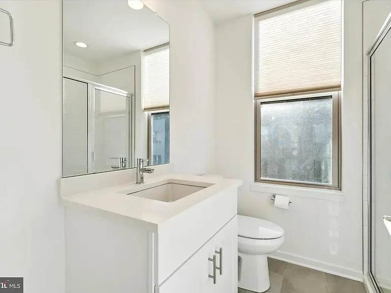 3127 Beachview Ln — Photo 18