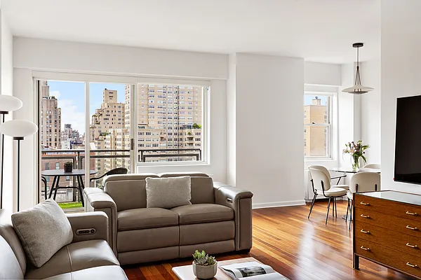 Sold by Compass | media 2