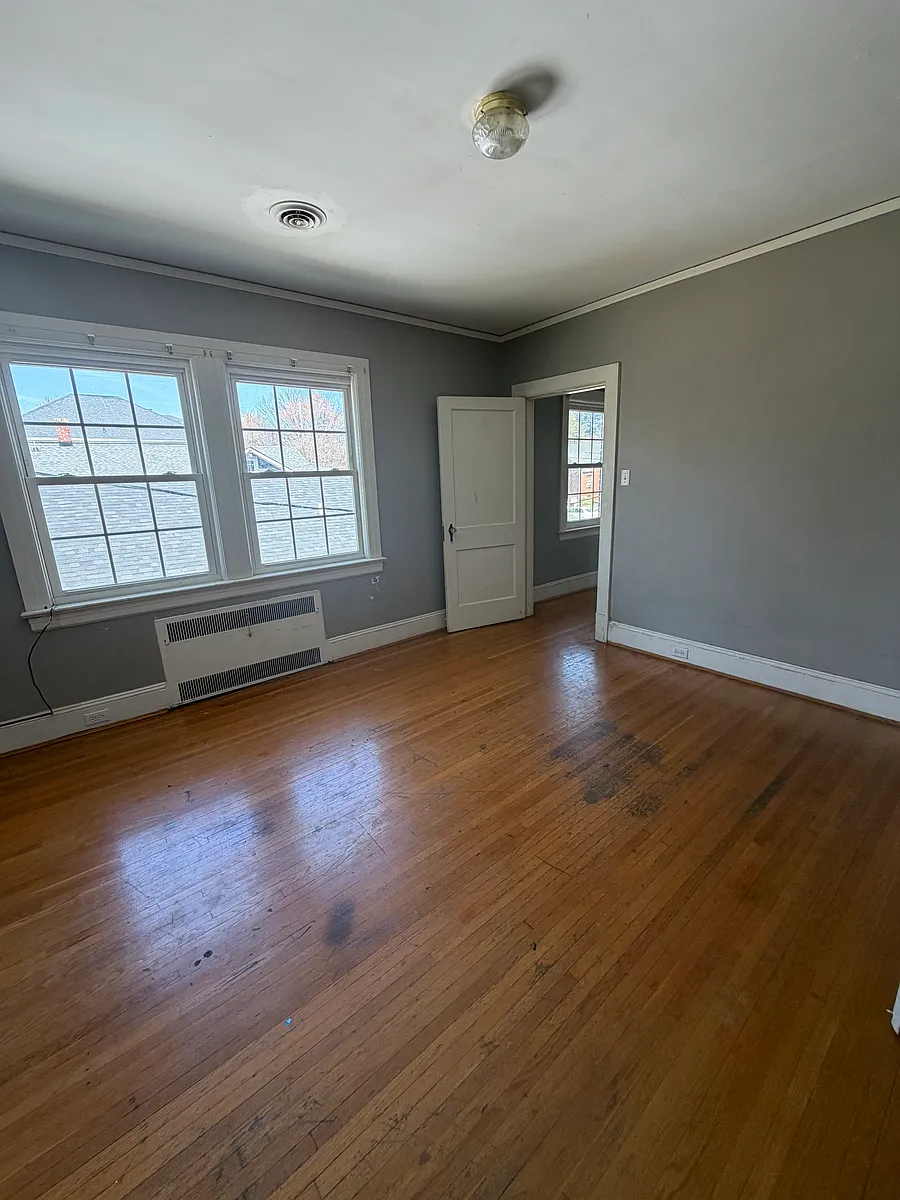 Building Photo - 135 Howeland Cir #C
