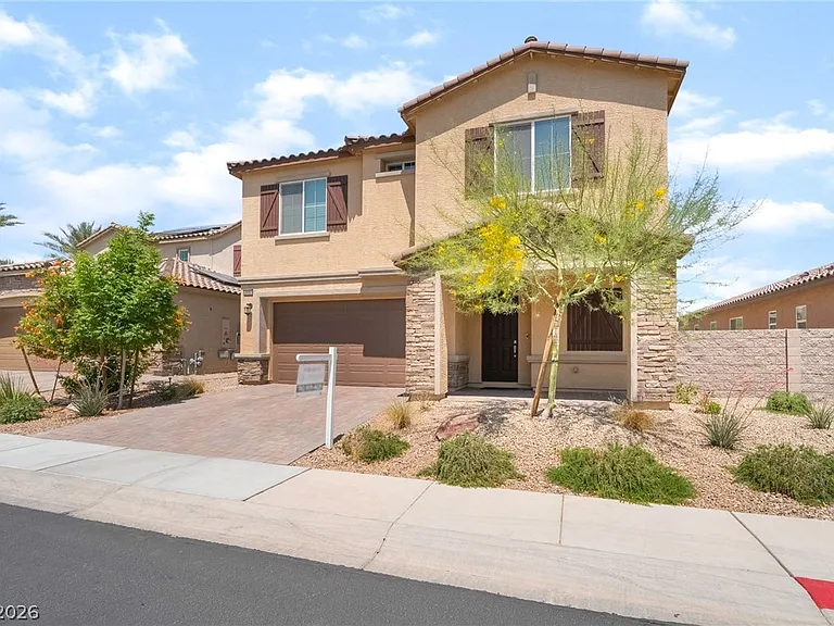 3952 Henny Ave — Photo 4
