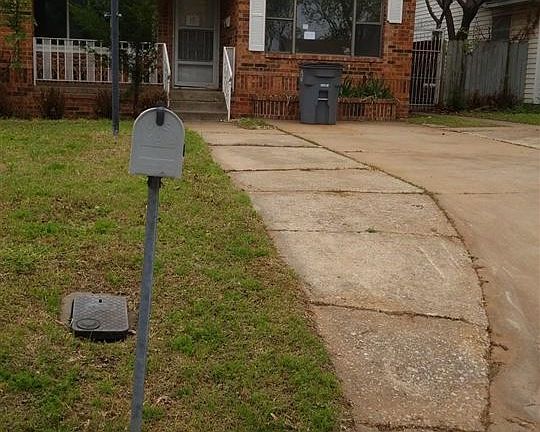 2nd image of 3106 NW Kinyon Ave